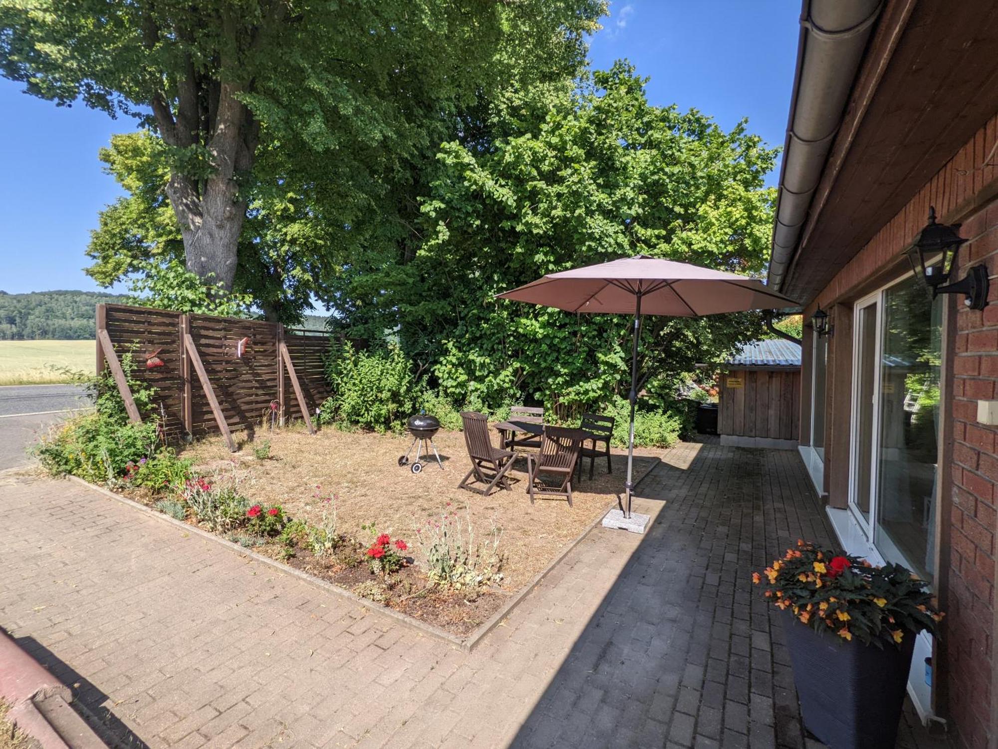 W5 - Urlaubsmagie - Wohnung Mit Grill, Terrasse & Pool Lichtenhain  Esterno foto