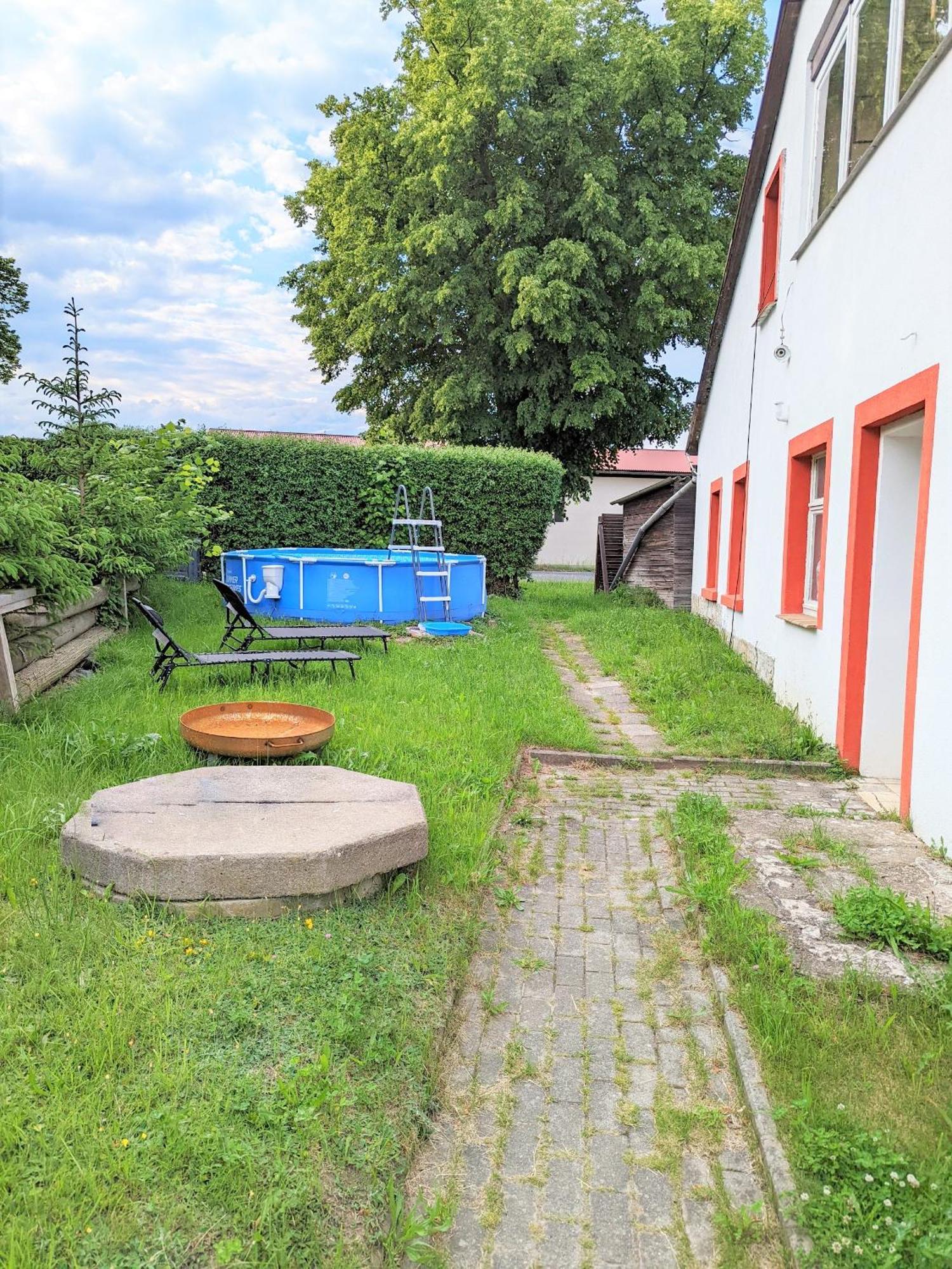 W5 - Urlaubsmagie - Wohnung Mit Grill, Terrasse & Pool Lichtenhain  Esterno foto